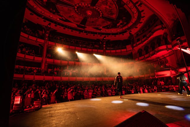 studio des champs elysee